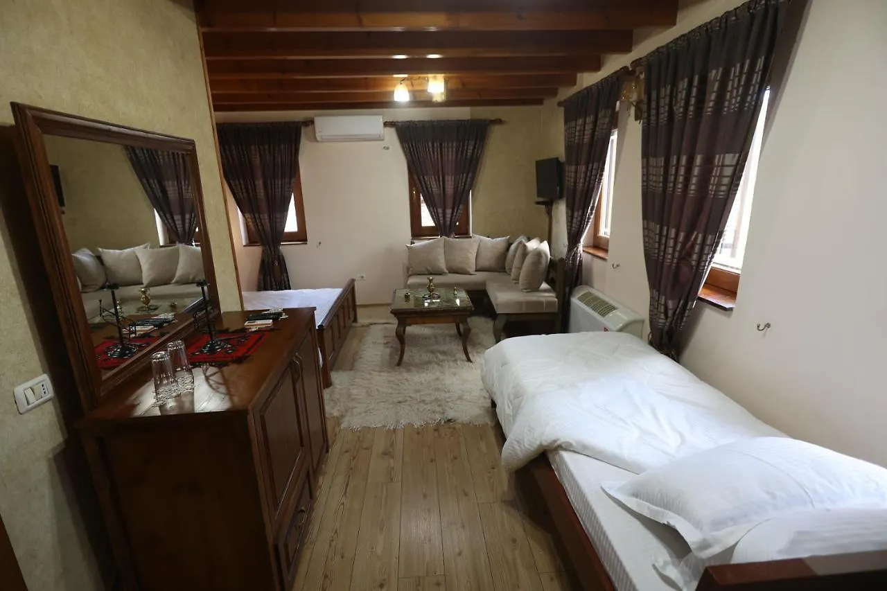 Vila Alket Korce Hotel