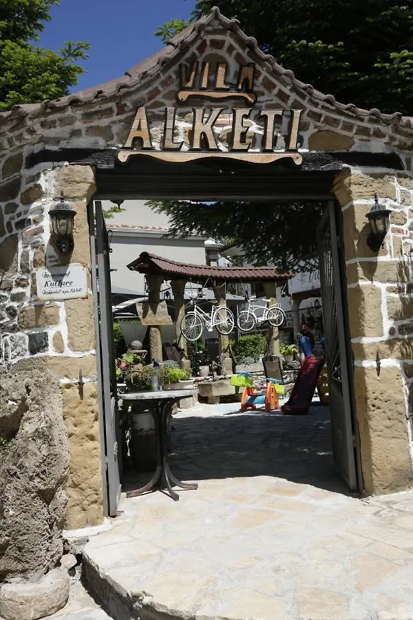 Vila Alket Korce Hotel